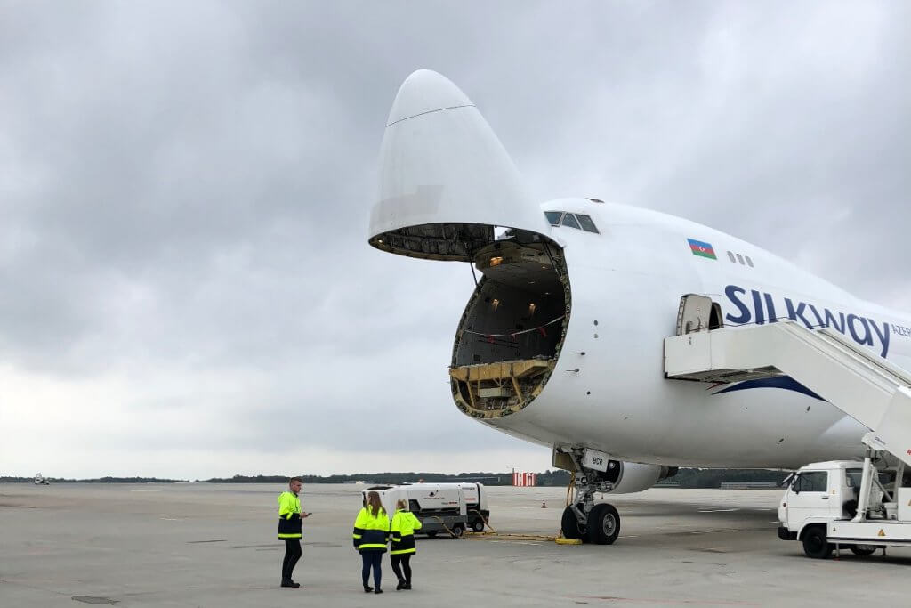747Frachflieger erstmals am Airport RostockLaage logistik aktuell