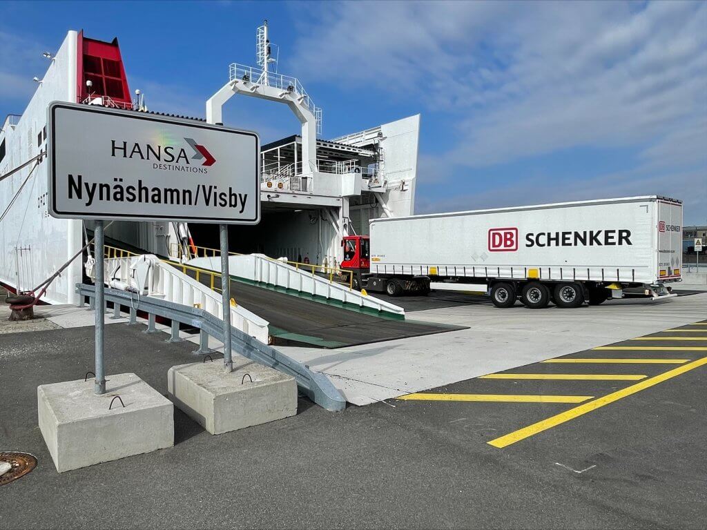 Die Überfahrt zum Hafen Nynäshamn dauert 18 Stunden © DB Schenker